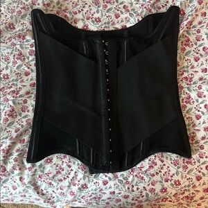 Elegant Black Waist Corset